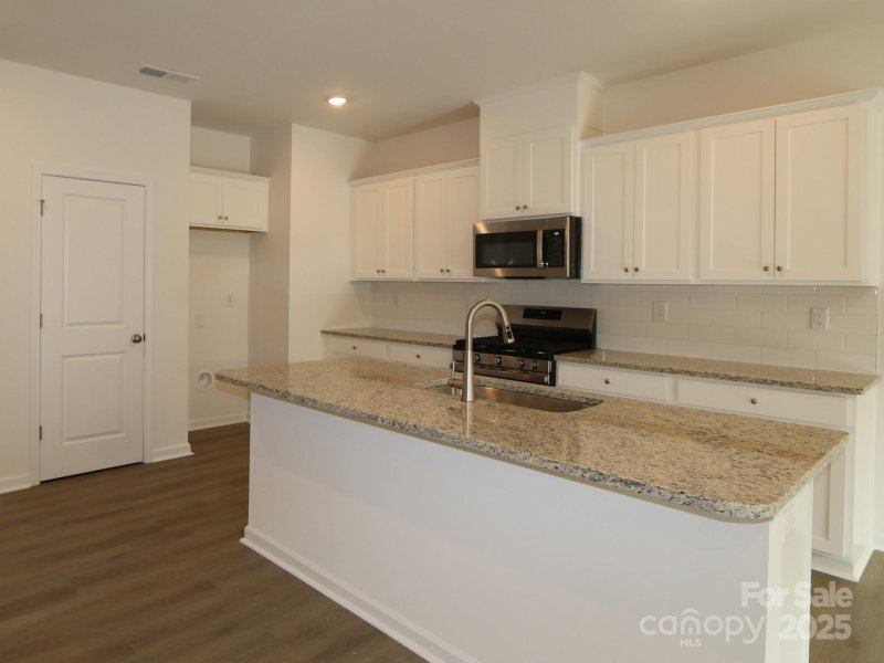 Property image 5 at 3208 Lilac Grove Drive, Charlotte, NC 28269