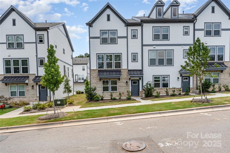 Property image 2 at 2314 Donnelly Hills Lane, Charlotte, NC 28262