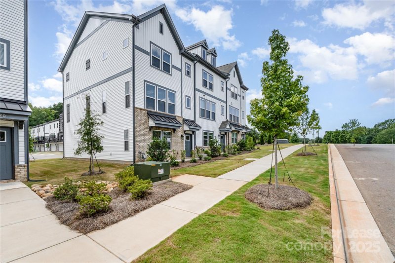 Property image 3 at 2314 Donnelly Hills Lane, Charlotte, NC 28262