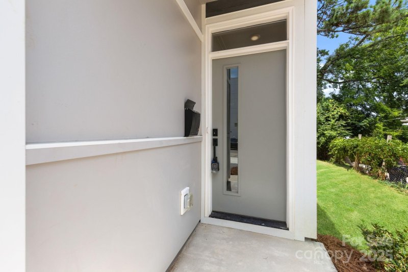 Property image 3 at 2434 Arty Avenue, Charlotte, NC 28208