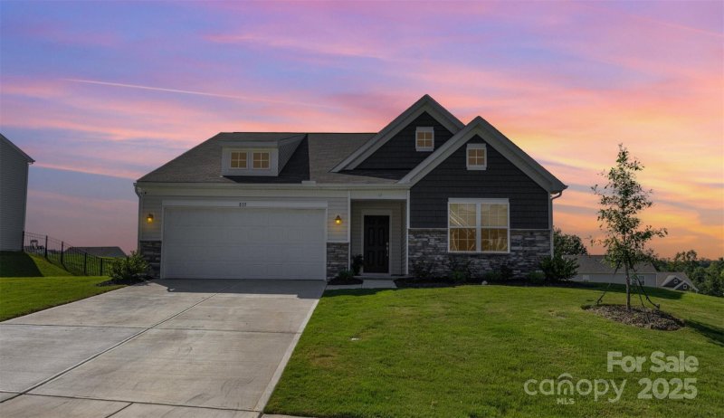 Property image 2 at 835 Wood Village Drive, Edgemoor, SC 29712