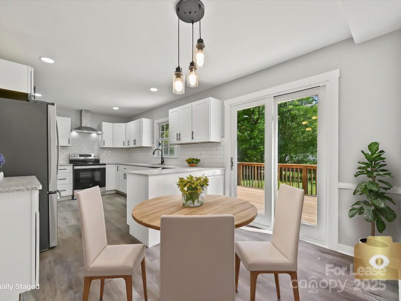 Property image 4 at 2544 Cedarwild Road, Charlotte, NC 28212