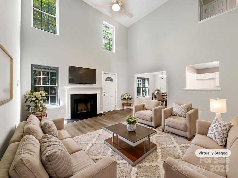 Property image 2 of 5204 Grass Ridge Drive in Grass Meadows, Charlotte, NC 28216