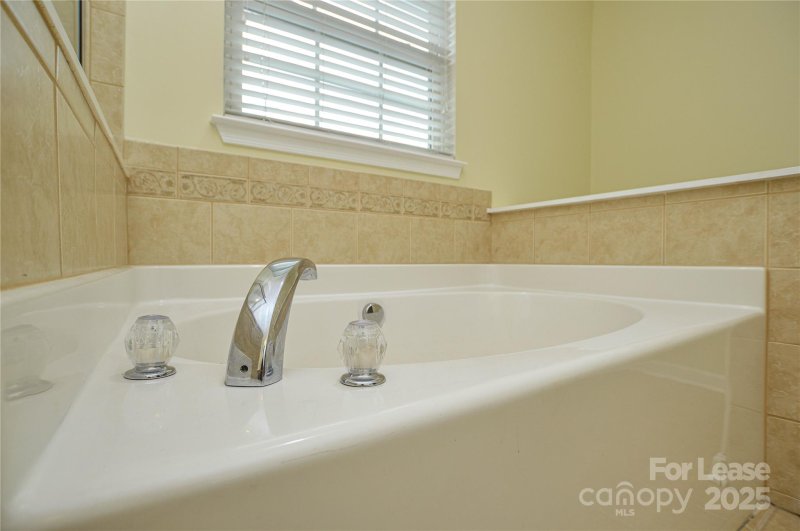 Property image 3 at 2184 Belle Vernon Avenue, Charlotte, NC 28210