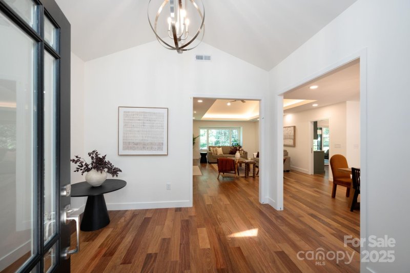 Property image 3 of 5 Holly Hill Road in Biltmore Forest, Asheville, NC 28803