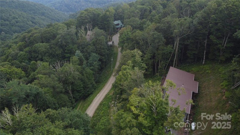 Property image 2 of 871 May Apple Lane in Wolf Laurel Heights, Mars Hill, NC 28754