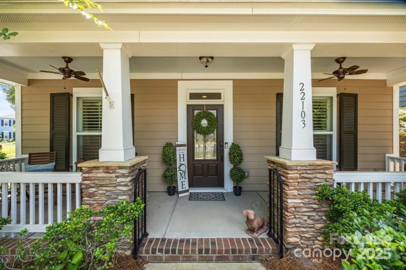 Property image 3 at 22103 Market Street, Cornelius, NC 28031