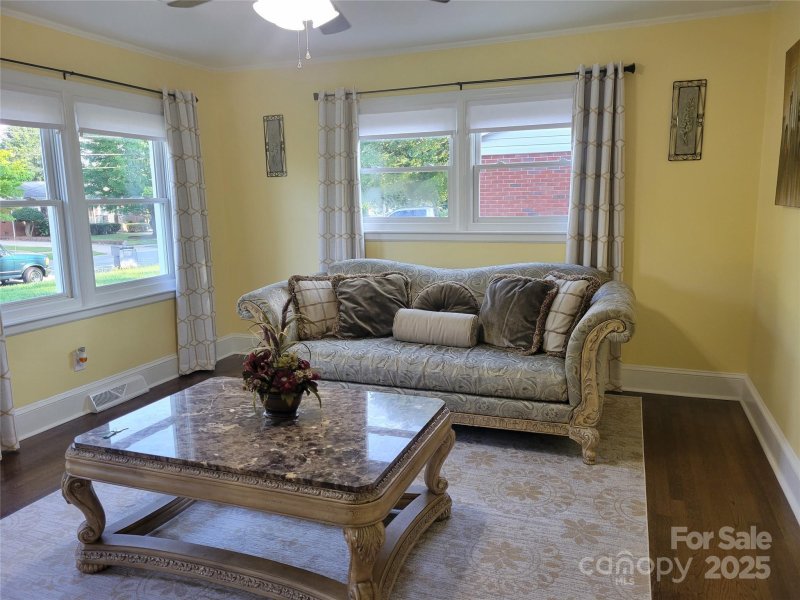 Property image 2 at 1415 Orvis Street, Charlotte, NC 28216