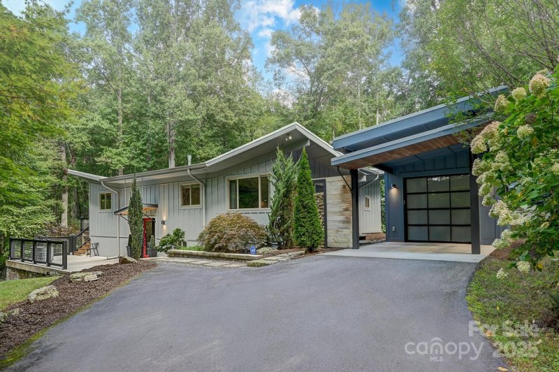 Property image 3 at 5 Crooked Tree Lane, Black Mountain, NC 28711