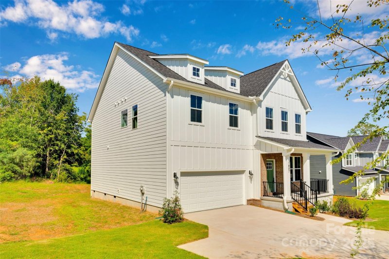 Property image 3 of 1807 Country Club Road in Eagle Ridge, Lincolnton, NC 28092