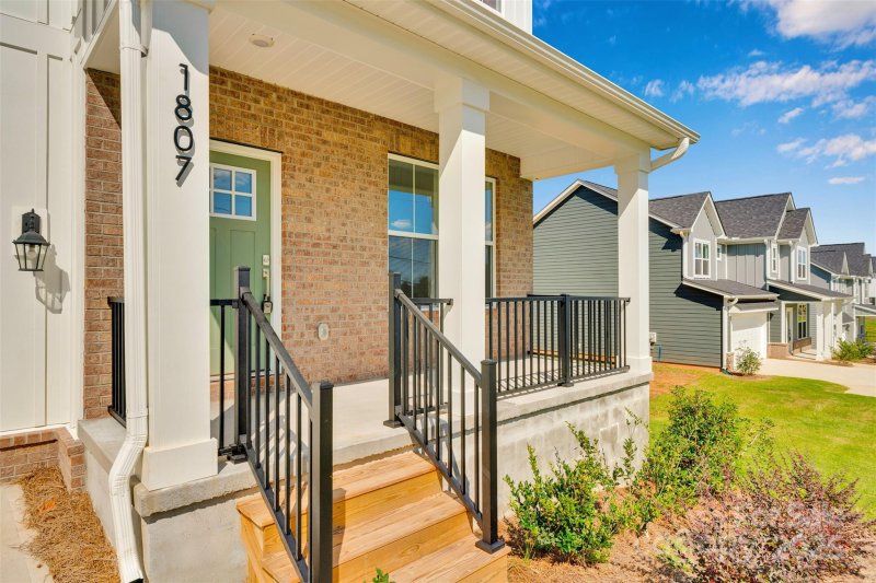 Property image 4 of 1807 Country Club Road in Eagle Ridge, Lincolnton, NC 28092
