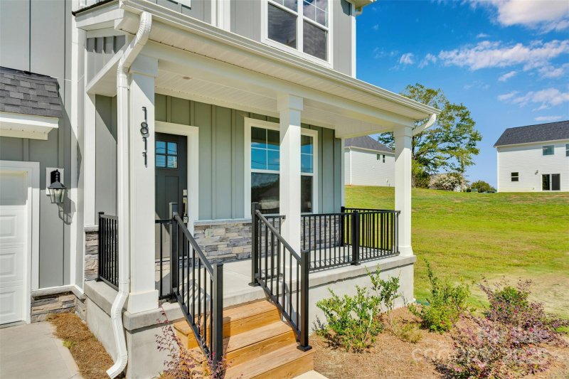 Property image 4 of 1811 Country Club Road in Eagle Ridge, Lincolnton, NC 28092