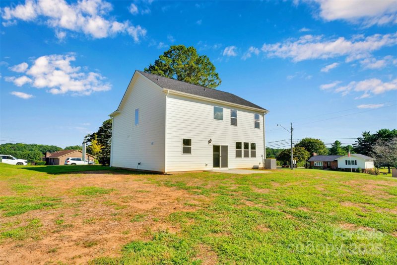 Property image 5 of 726 Lithia Inn Road in Eagle Ridge, Lincolnton, NC 28092