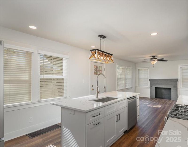 Property image 3 of 2104 St Mark Street in Biddle Heights, Charlotte, NC 28216