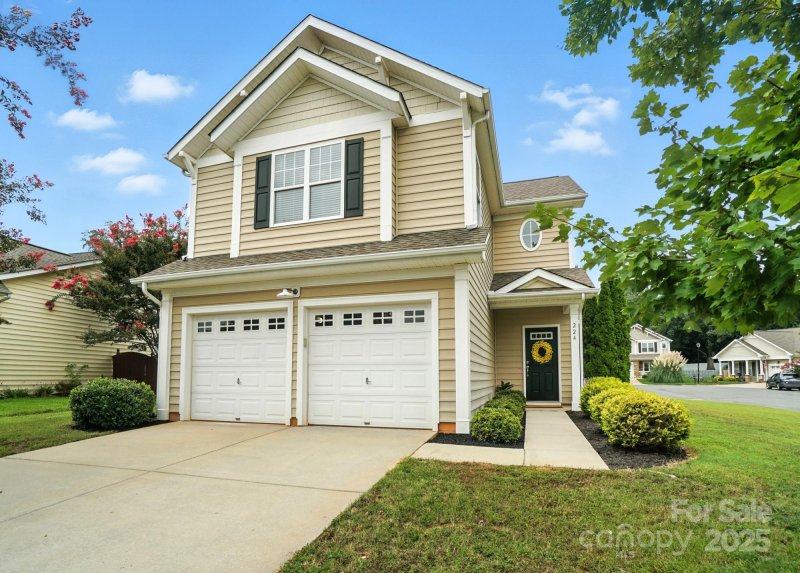 Property image 2 of 224 Sand Paver Way in Whitley Mills, Fort Mill, SC 29708