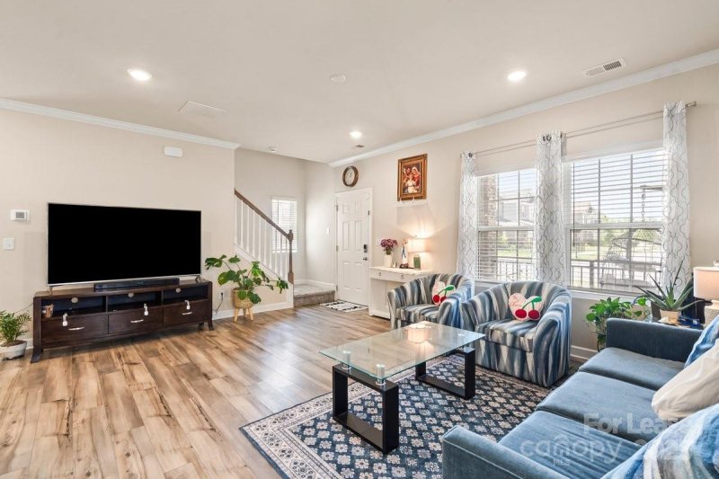 Property image 4 of 613 Cedar Knoll Circle in Preston Park, Pineville, NC 28134