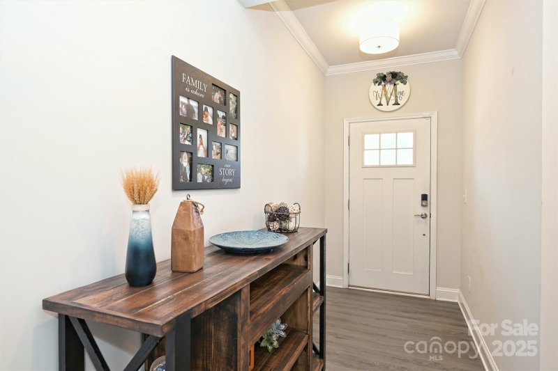 Property image 3 of 4917 Helmsworth Drive in Grove Manor, Waxhaw, NC 28173