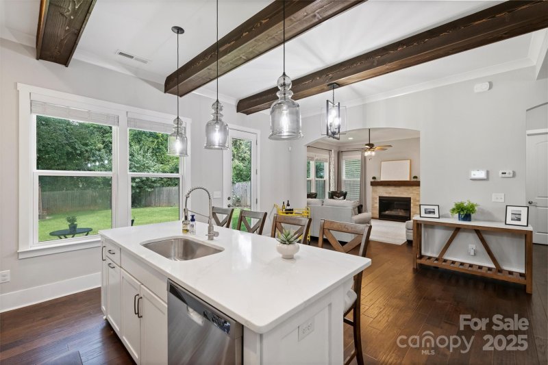 Property image 2 of 1209 Leigh Avenue in Villa Heights, Charlotte, NC 28205