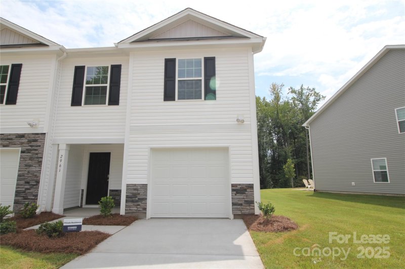 2961 Penninger Circle