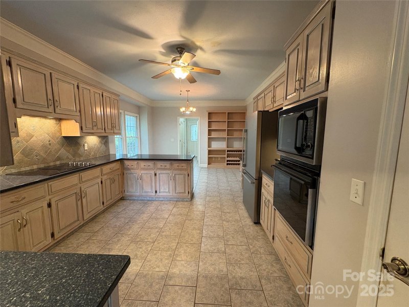 Property image 5 of 27 Mountain Lake Drive in Flat Rock Lakes, Hendersonville, NC 28739