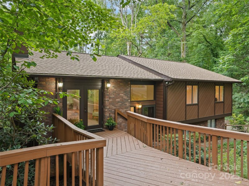 Muirfield, Arden Community