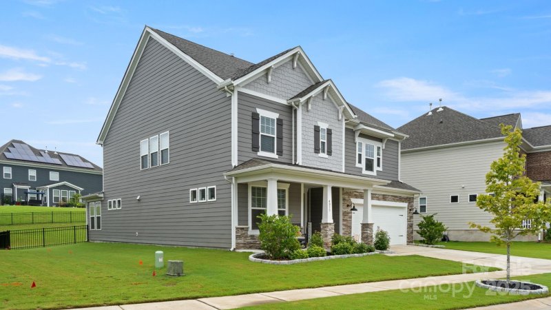 Property image 2 of 4033 Charlton Road in Massey, Fort Mill, SC 29715