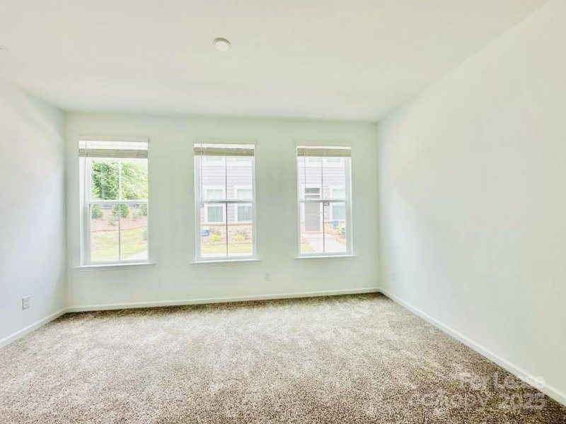 Property image 4 of 5016 Rill Court in Galloway Towns, Charlotte, NC 28262