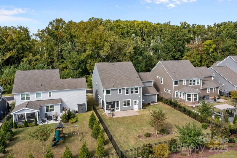 Property image 2 at 12020 Westbranch Parkway, Davidson, NC 28036