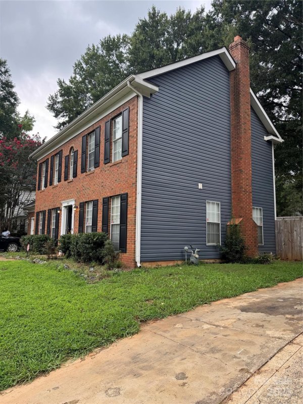 Property image 3 at 5307 Grenelefe Village Road, Charlotte, NC 28269