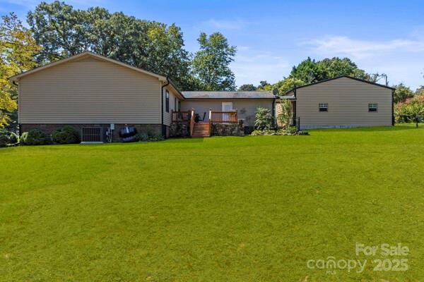 Property image 5 of 143 Rollingwood Drive in Oakmont, Stanley, NC 28164