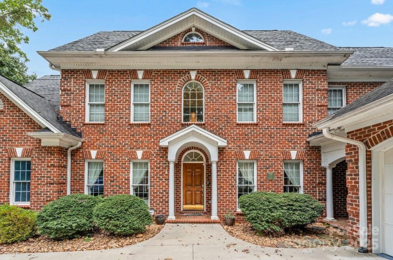 Property image 3 at 126 Winwood Circle, Granite Falls, NC 28630