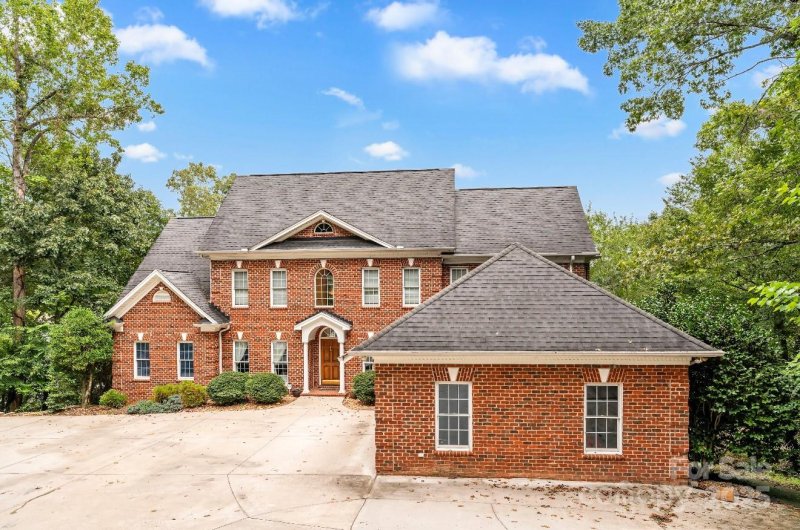 Property image 5 at 126 Winwood Circle, Granite Falls, NC 28630