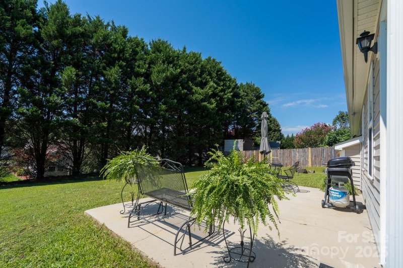 Property image 4 of 157 Brookstone Drive in Runnymeade, Mount Holly, NC 28120