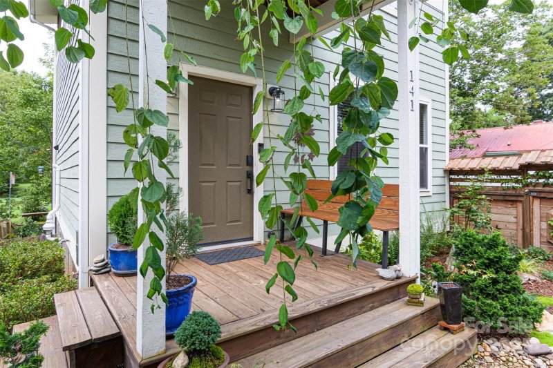 Property image 4 of 141 State Street in West Asheville, Asheville, NC 28806