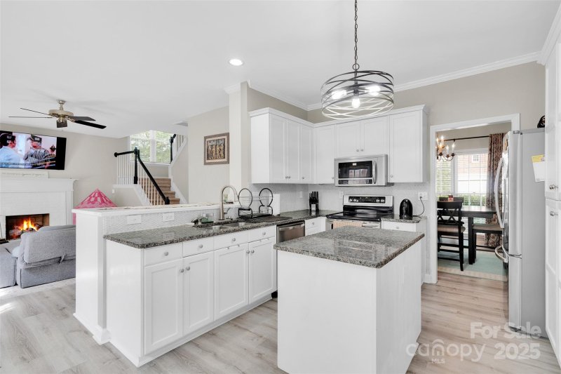 Property image 5 of 2518 Pimpernel Road in Back Creek Forest, Charlotte, NC 28213