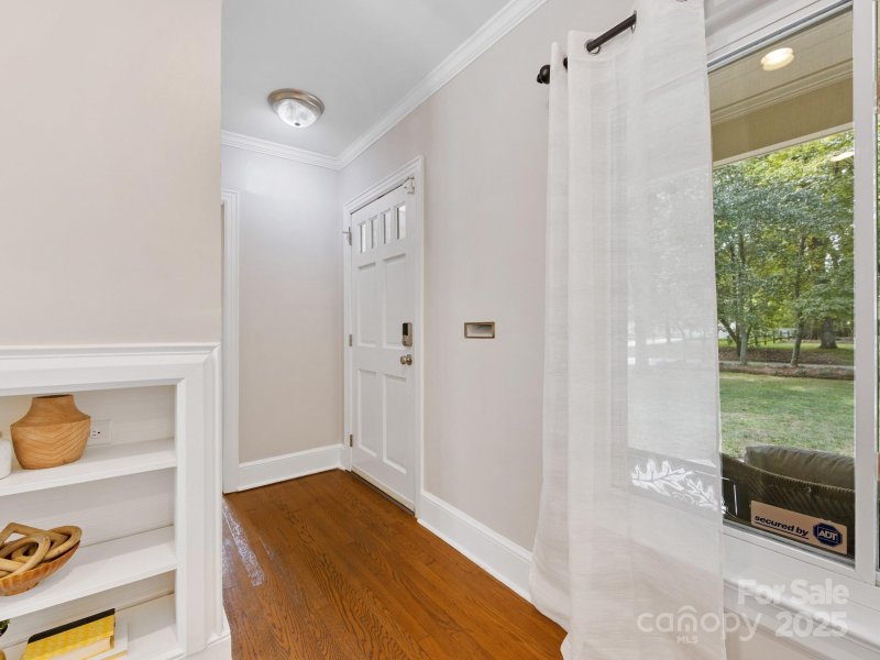 Property image 4 at 3123 Country Club Drive, Charlotte, NC 28205