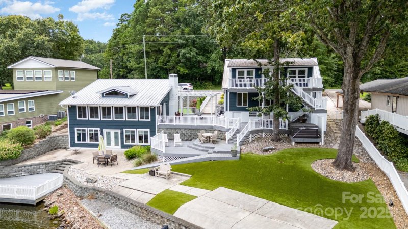 Property image 2 of 910 914 Pinehaven Drive in Pinehaven Estates, New London, NC 28127