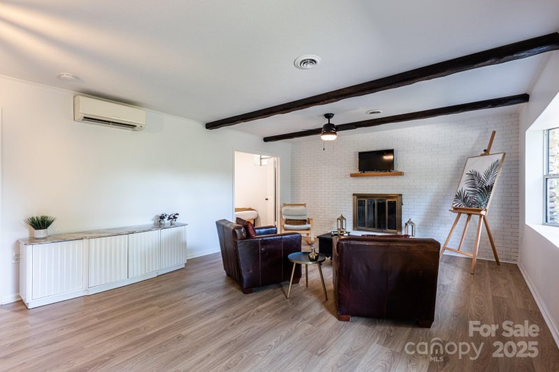 Property image 3 of 50 Springwood Drive in Botany Woods, Asheville, NC 28805