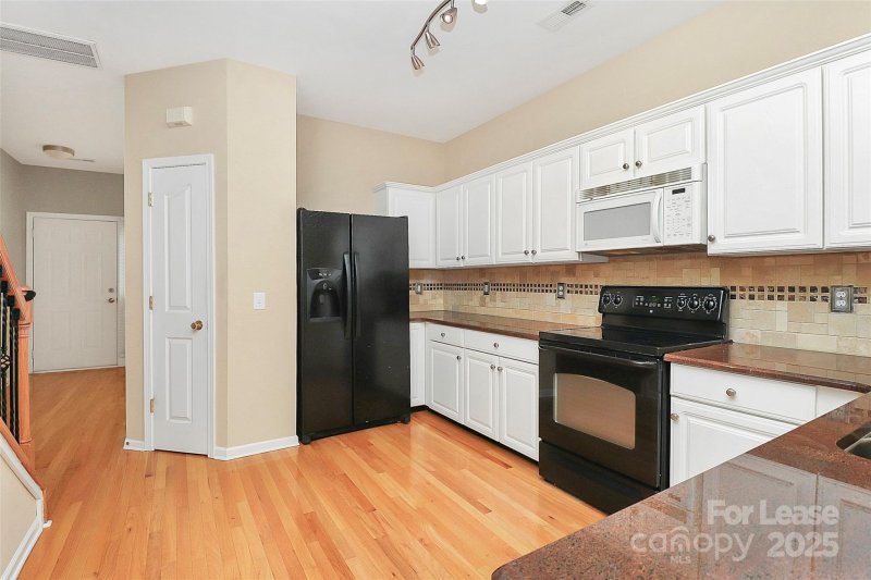 Property image 4 at 16919 Commons Creek Drive, Charlotte, NC 28277