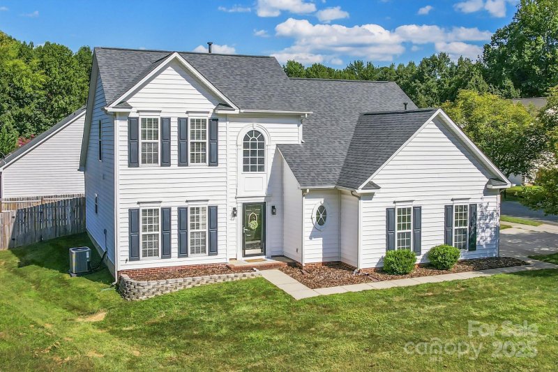 Property image 3 at 1836 Danny Court, Matthews, NC 28105