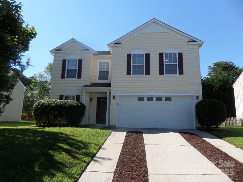 Hartwell, Charlotte Community