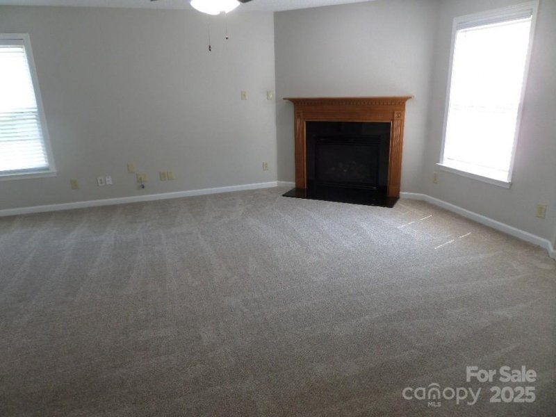 Property image 4 of 14239 Hartwell Farm Drive in Hartwell, Charlotte, NC 28278