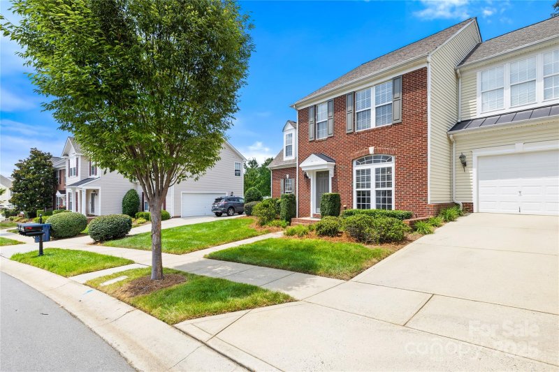 Property image 4 of 14651 Greenpoint Lane in Skybrook, Huntersville, NC 28078