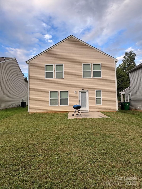 Property image 5 of 5919 Fazenda Drive in Alexander Heights, Charlotte, NC 28214