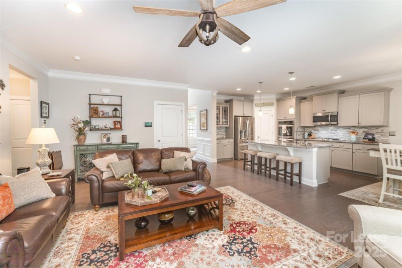 Property image 5 of 118 Tomahawk Drive in LakeWalk, Mooresville, NC 28117