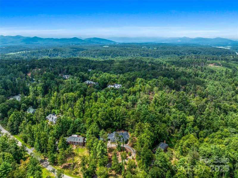 Property image 3 of 4 Cedar Hill Drive in Biltmore Forest, Asheville, NC 28803