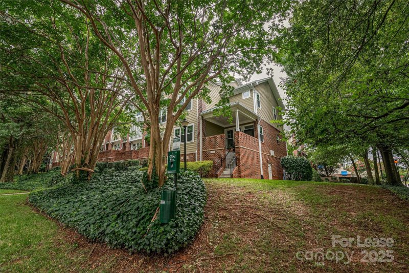 Property image 3 at 223 S Torrence Street, Charlotte, NC 28204