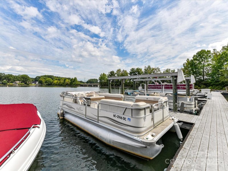 Property image 5 at 131 Normandy Road, Mooresville, NC 28117