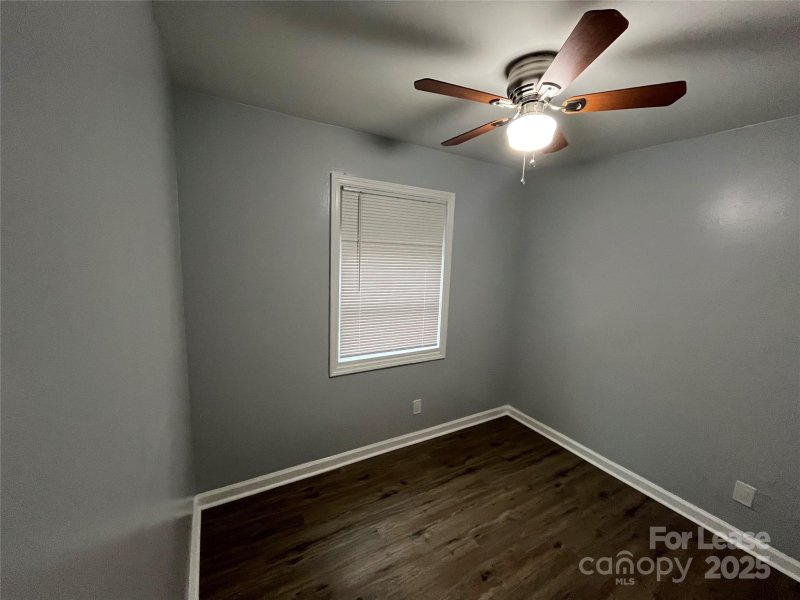 Property image 3 of 2619 Dundeen Street in Washington Heights, Charlotte, NC 28216
