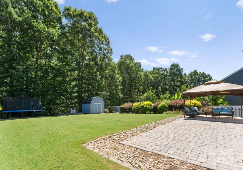 Property image 3 of 7246 Adirondack Drive in Covington at Lake Norman, Denver, NC 28037